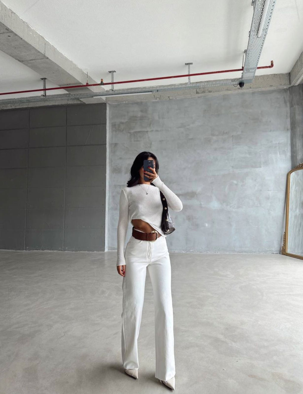 STRAIGHT FIT JEANS