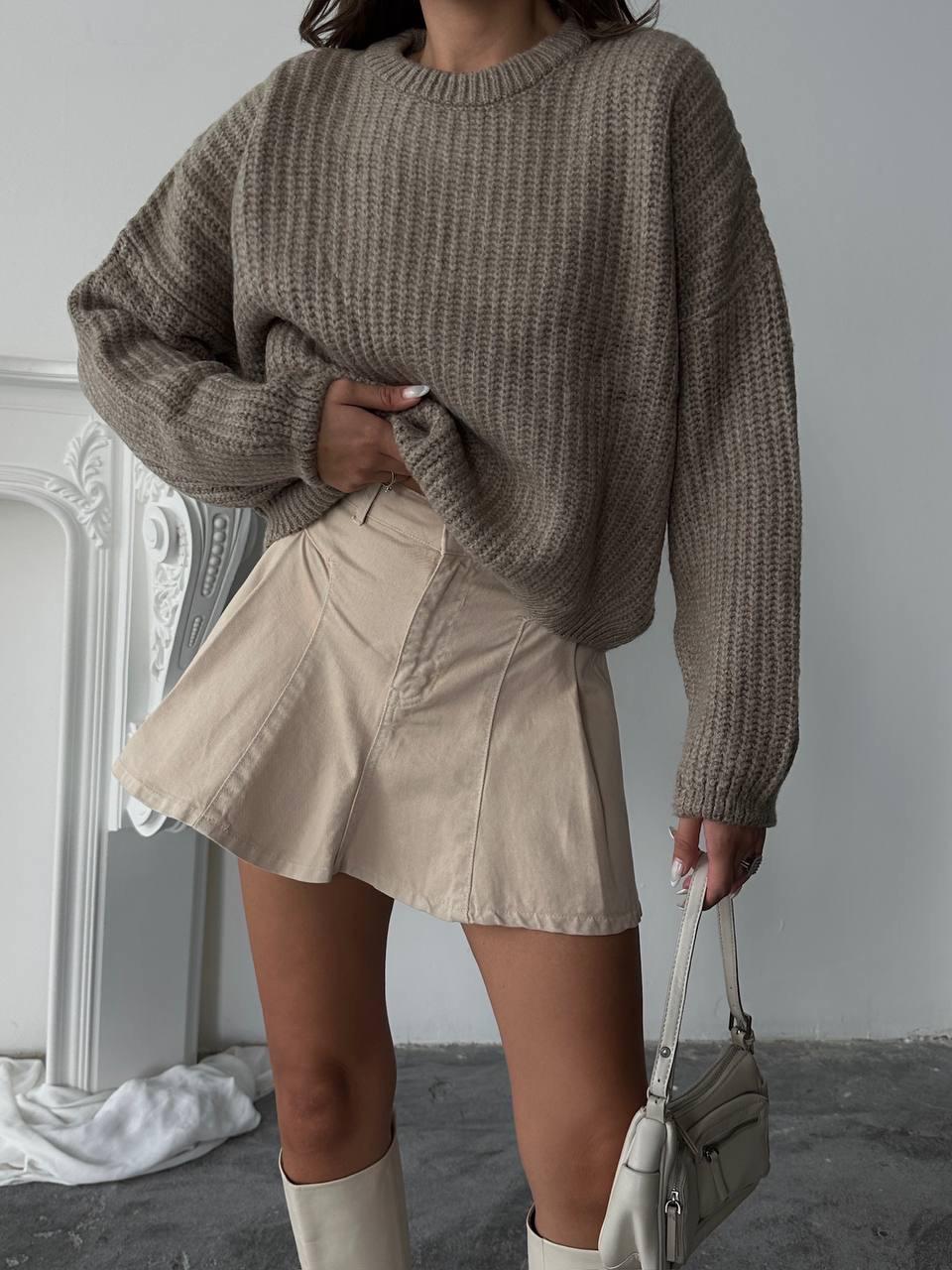 KNIT SWEATER